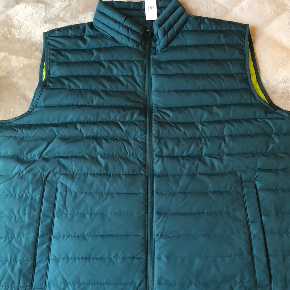 GAP Mens XL Vest